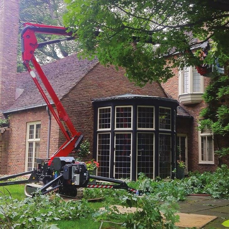 Spider Lift For Tree Trimming